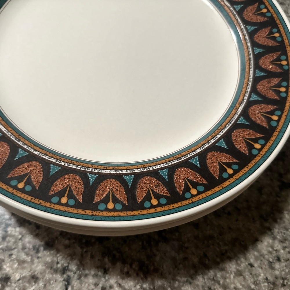 Mikasa Intaglio Dinner Plates
CAC63 BAVARIA